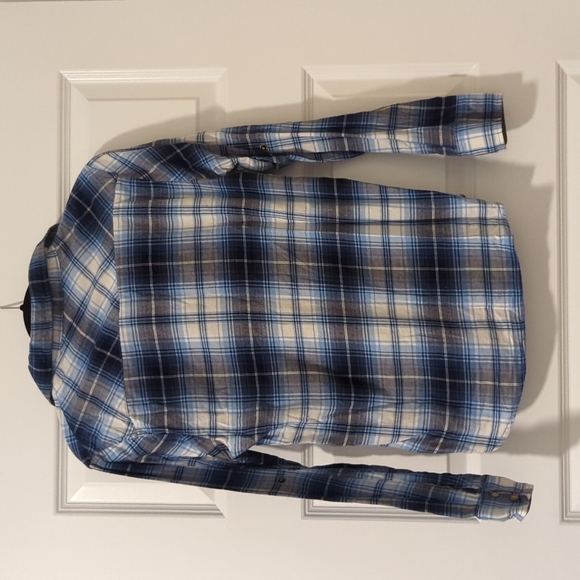 Women's Blue Stripped Flannel - Picture 2 of 4